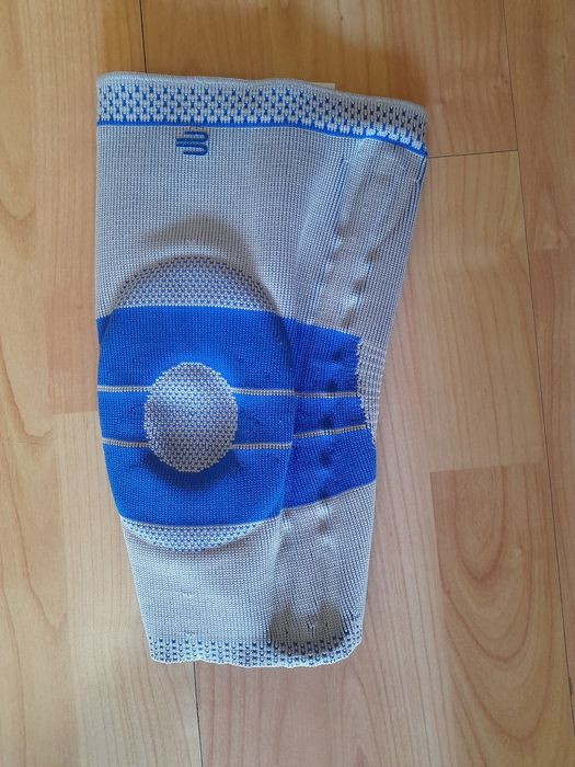 Бандаж Bauerfeind для стабілізації коліна GenuTrain ортез, наколінник
