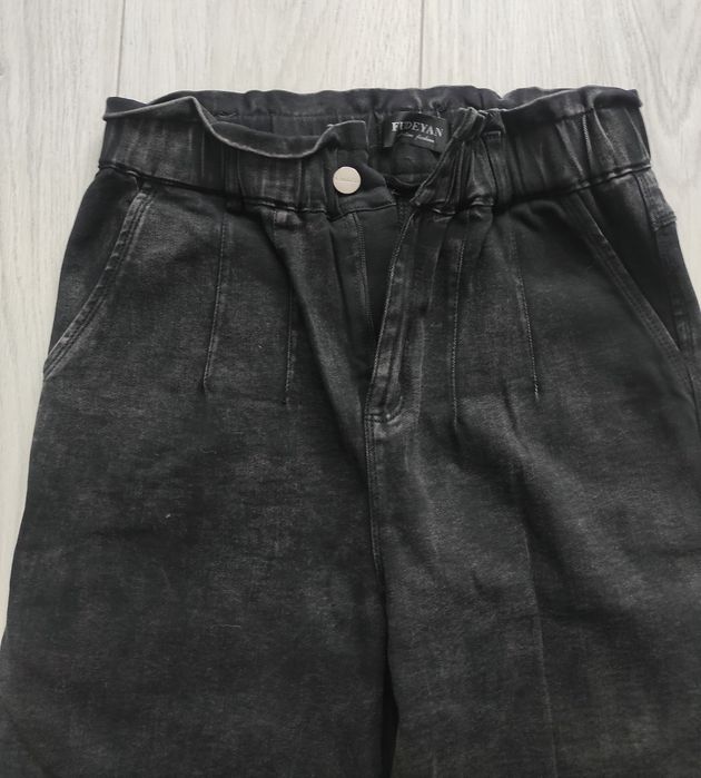 Джинси мом тоненькі