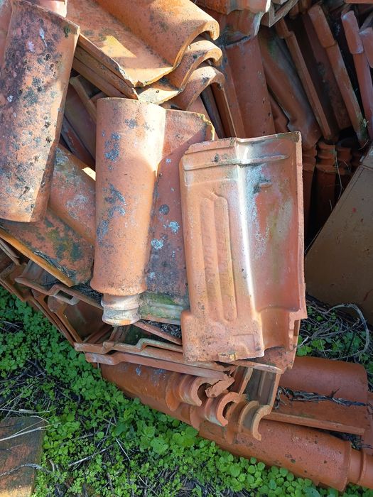 Telha lusa para construção civil. Ripado 37