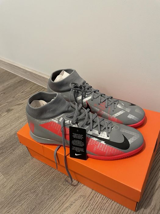 Nowe, oryginalne buty Nike Superfly 7 Academy IC r. 44