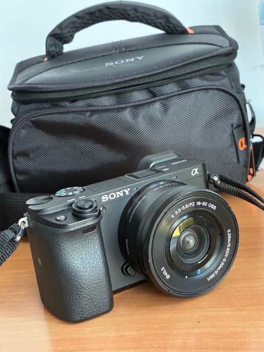 SONY ALPHA 6400 A  4K + Cartão 3GB + Objectiva + Carregador