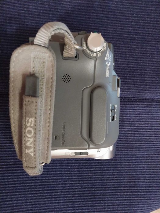 Відеокамера Sony DCR HC32E