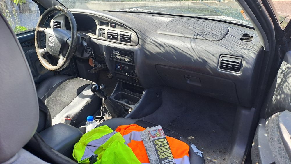 Mazda b2500  4x4