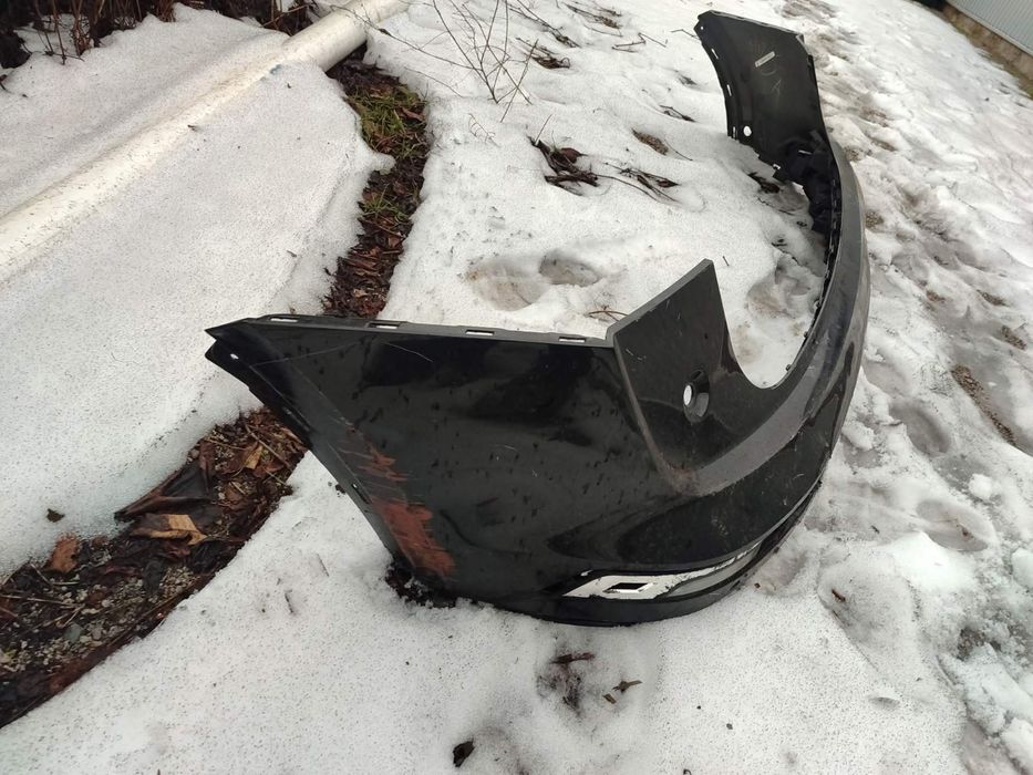 Продам задній бампер Audi Q5 1000гр