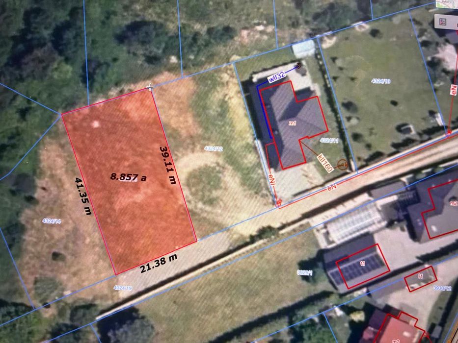 Sprzedam działkę budowlaną 880m2 lub 1270m2 / Centrum