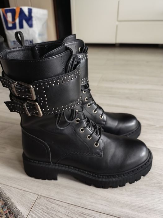Kozaki czarne Medicine 40 walkery z pinami botki ocieplane na zimę