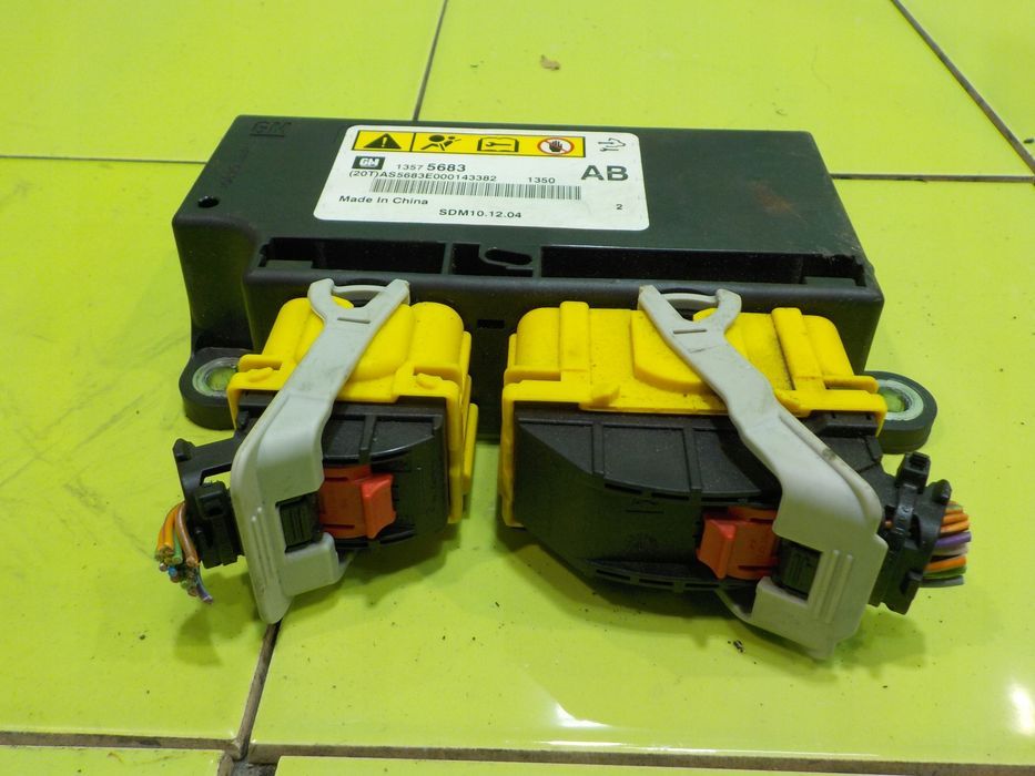 HYUNDAI TUCSON I LIFT 2.0 CRDI 10r immobilizer 95400-2E450