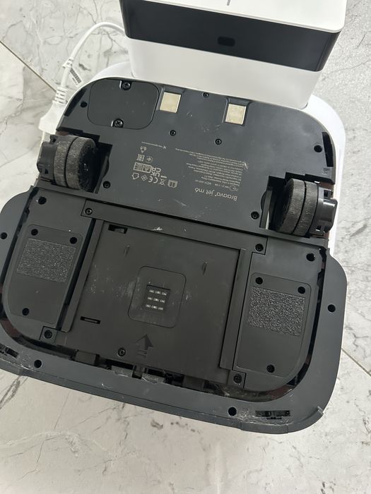 Robot Roomba brava jet m6