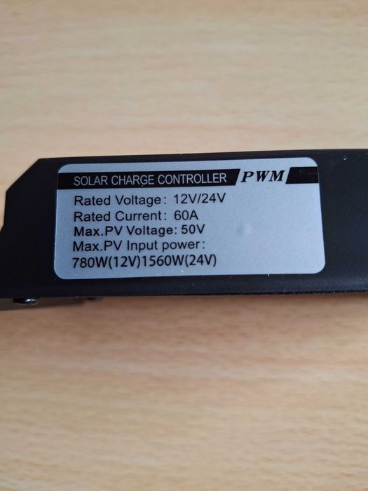 Controlador energia de
painel solar de 12V/24V - 60A