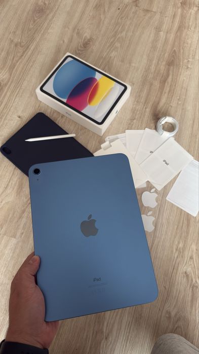 Apple Ipad 10 gen. niebieski 64gb pudełko idealny stan + etui + rysik
