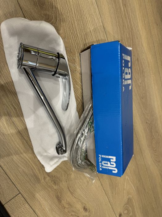 Kran do umywalki RAF nowy !