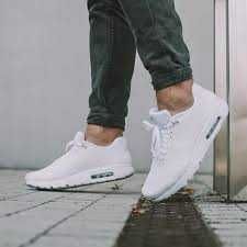 Nike Air Max 1 Ultra Essential ( 45.5 )