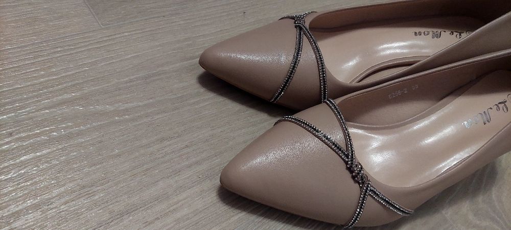 Туфлі жіночі 38 розмір