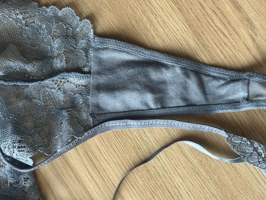 Нові стрінги 2Xl Hunkemoller сіро-блакитні з портупейками