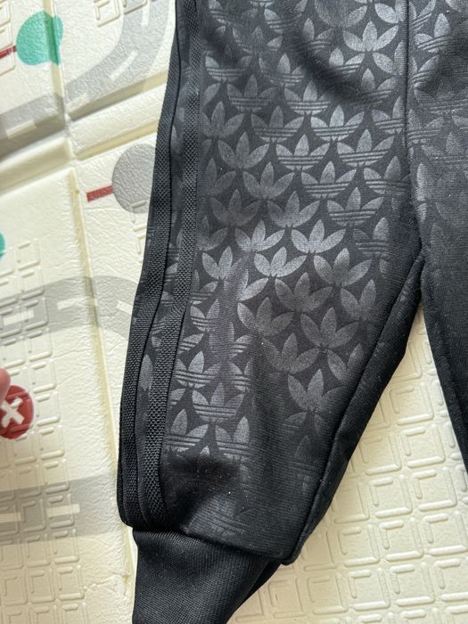 Штани спортивні adidas