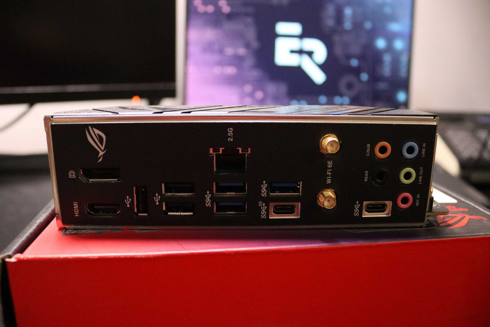 Płyta główna Mini ITX ASUS STRIX B760-I GAMING WIFI (7324)