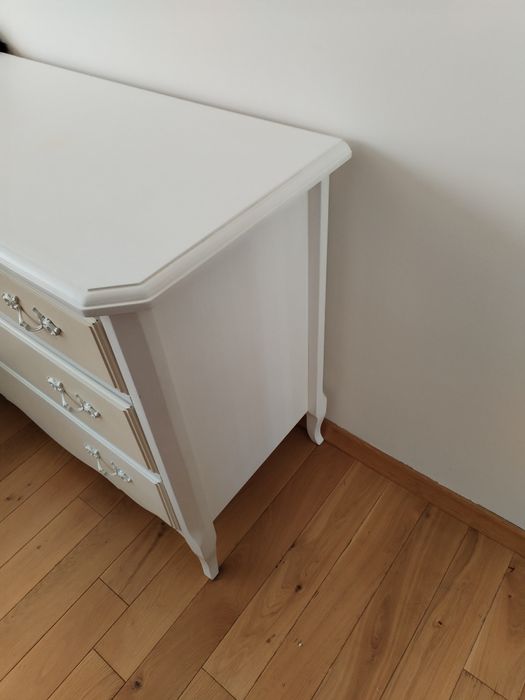 Komoda biała Hanssem Interior