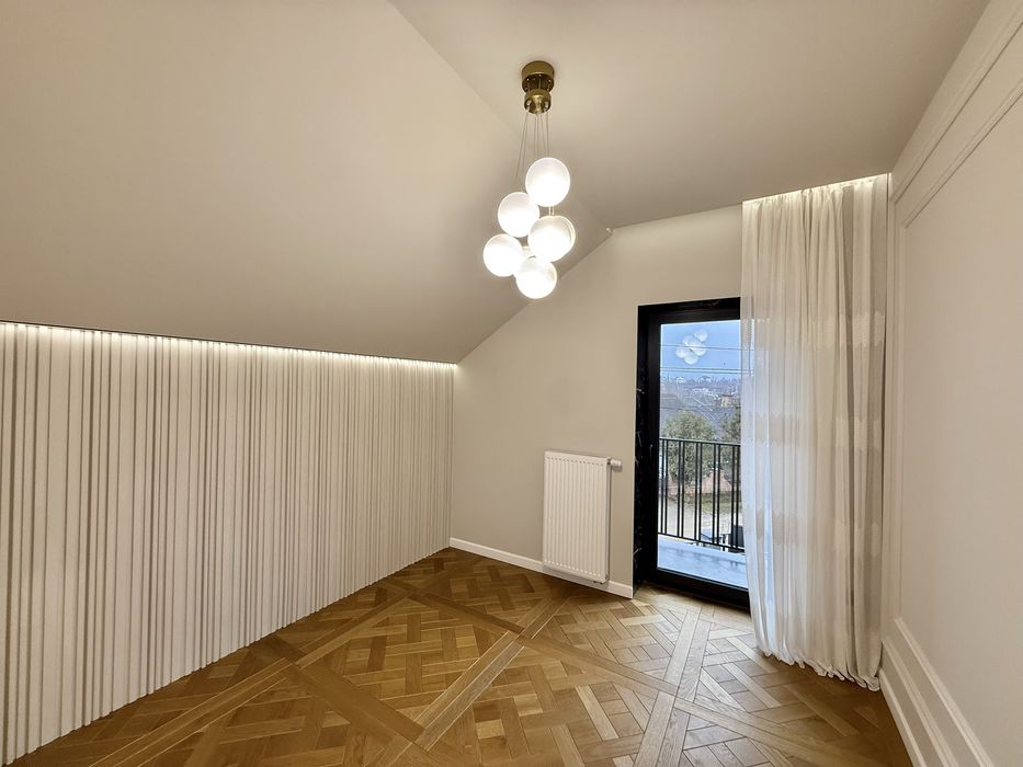 Продається розкішний Котедж в ЖК «Марморожський»