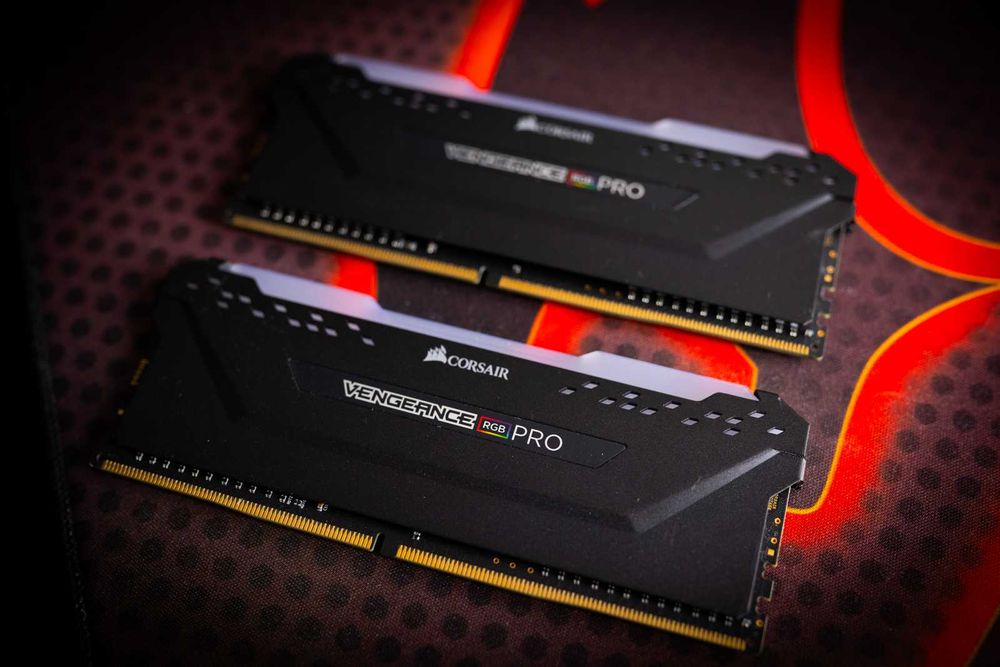 Pamięć RAM Corsair Vengeance RGB Pro DDR4 16GB 2666 MHz