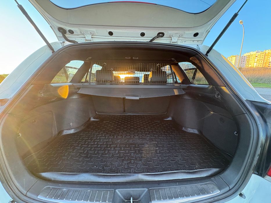 Toyota Avensis 2.0 D-4D | 2007 | Muito bem equipada