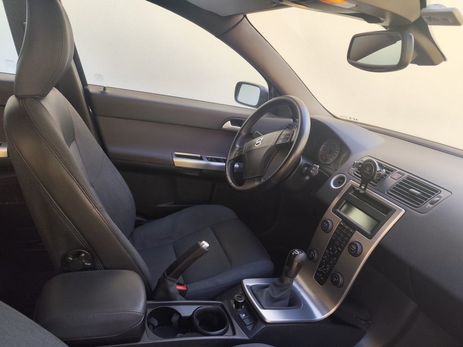 Vendo Volvo v50 2.0D