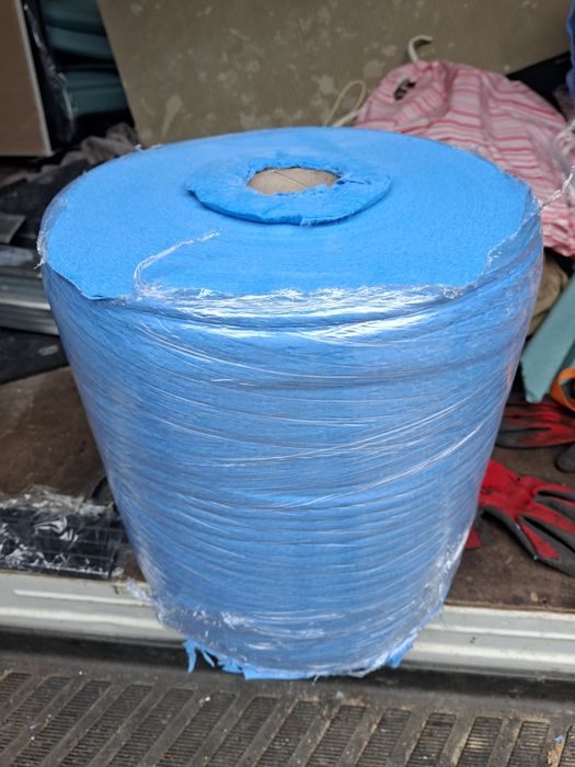 Rolka materiału wiskozy czysciwo