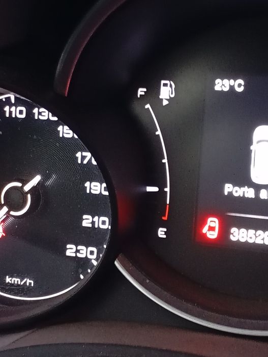Fiat 500x 38.000 kms muito bom estado geral comprado novo uma mão de livrete