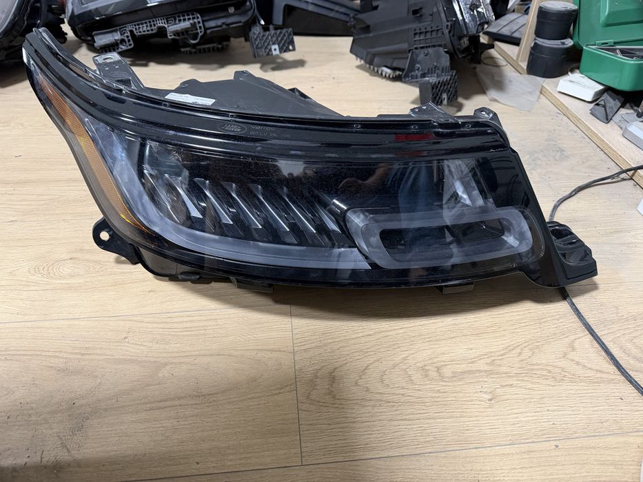 Фара Фари  Права Renge Rover Sport 2018+ USA Matrix