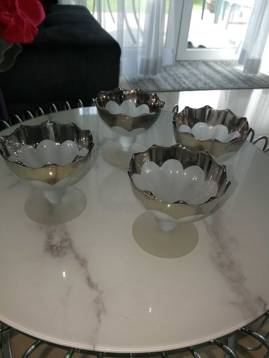 Pucharki ze szkła 4 szt