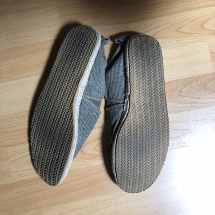 Dark Green Flip-Flops Size 4364285423980929121