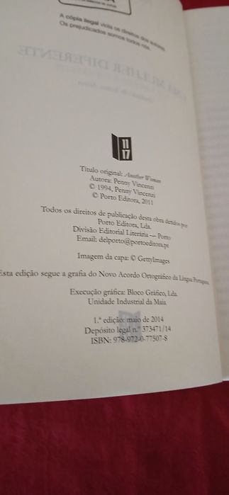 Uma mulher diferente de Penny Vincenzi