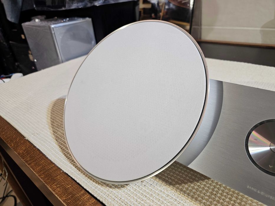 Акустическая система Bang&Olufsen BeoSound 8