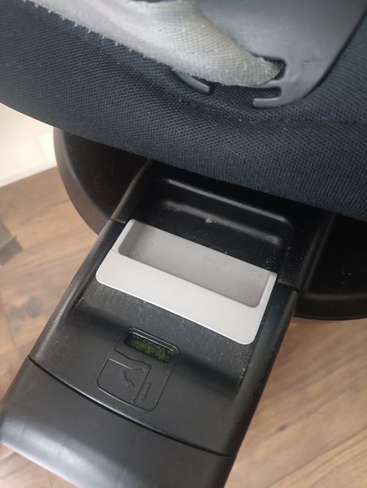 Fotelik samochodowy Maxi Cosi I-size z baza