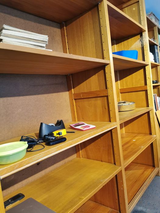 Estantes/Roupeiros/armários Olaio