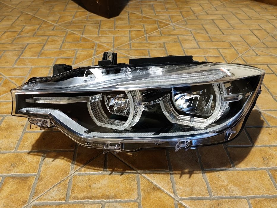 Ótica BMW série 3 F30 F31 LCI farol led original