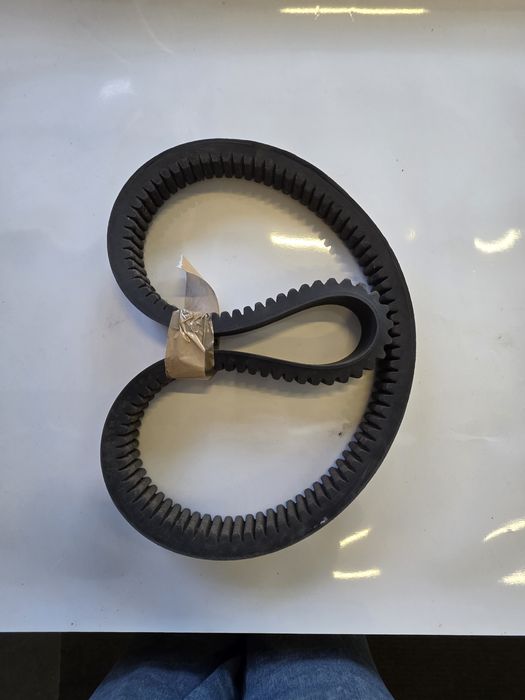 Pas napędu młocarni CLAAS