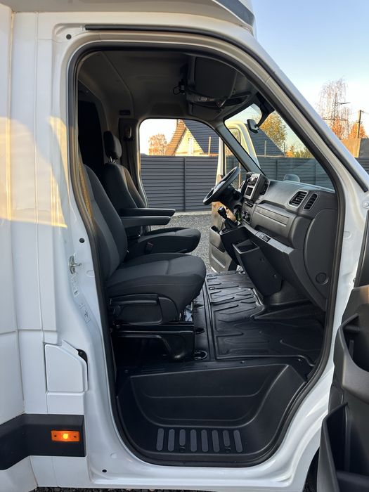 Renault Master TwinCab Гідроборт