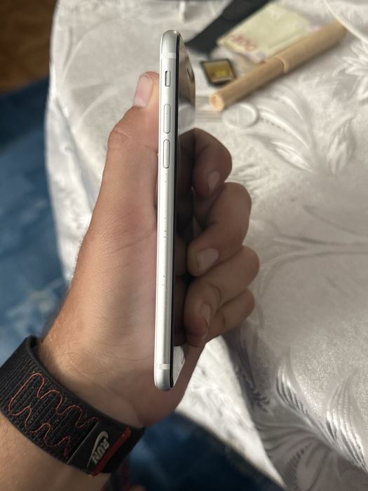iPhone SE 3rg 2022 64 гб заблокований мдм