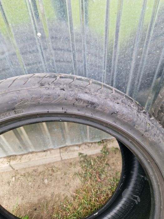 Sprzedam opony używane 2 szt. Perelli Pzero 255/40 R19  100Y