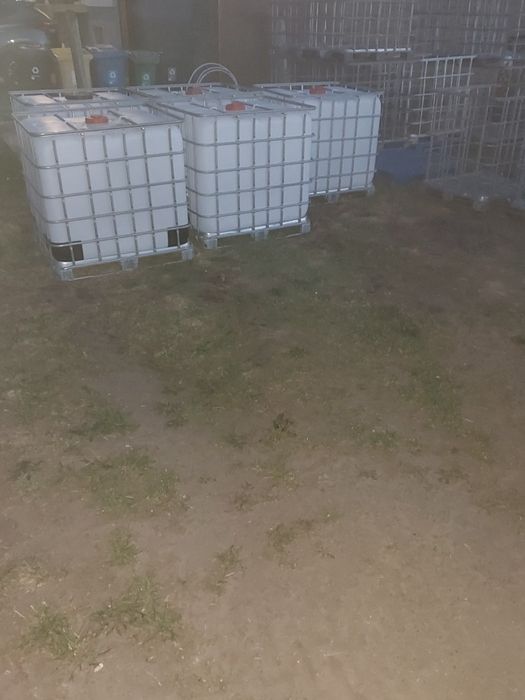 Zbiornik 1000l MAUZER,CZARNE  czyste