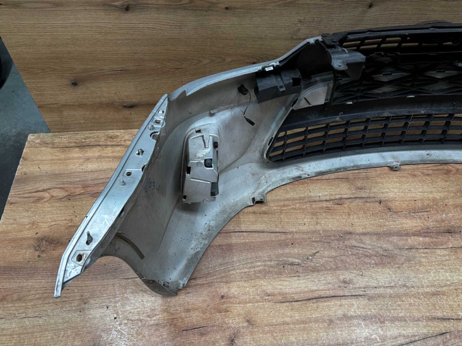 Zderzak przedni Ford C Max lift kolor 03