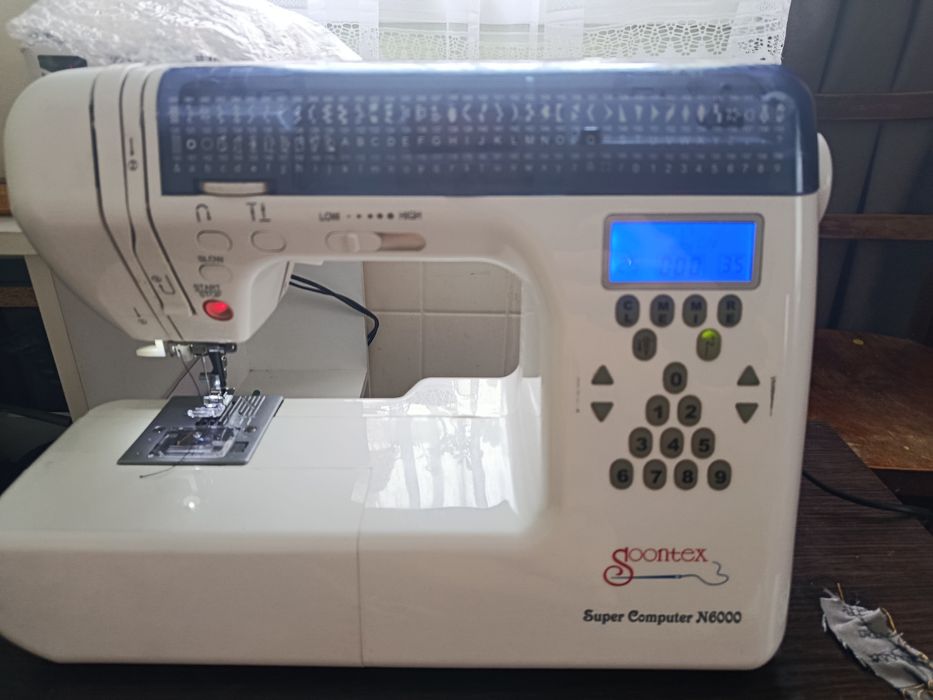 Швейна машинка комп'ютерна  Soontex 6000 super compyter