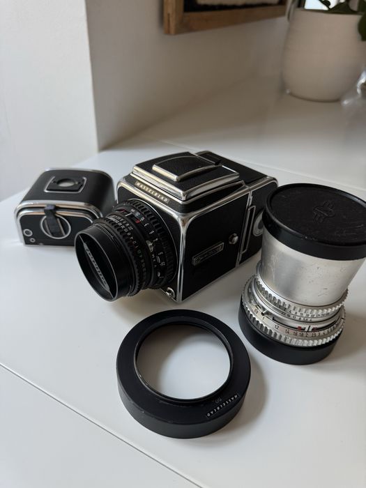 Hasselblad 500cm Carl Zeiss planar 80mm