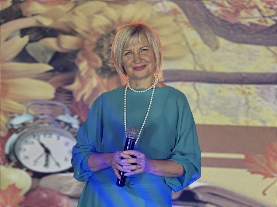 Ведуча на ювілей, весілля, корпоратив