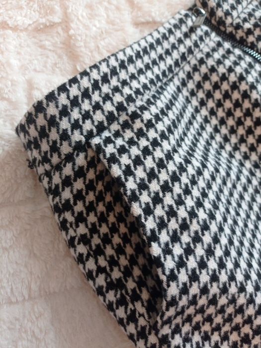 Спідниця жіноча.