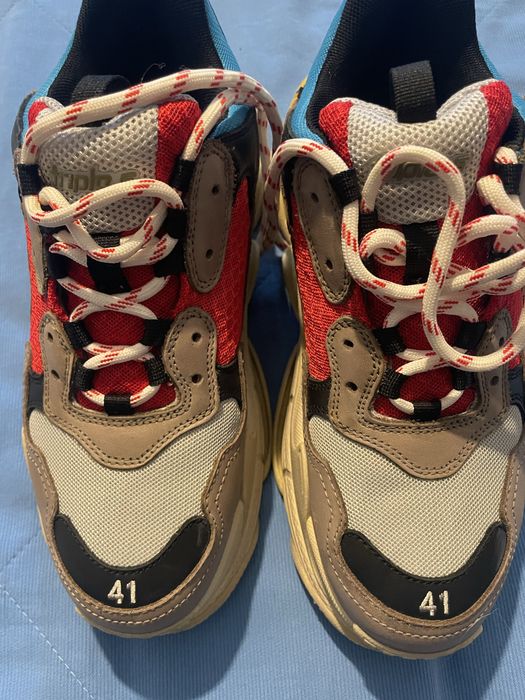 Balenciaga triple S