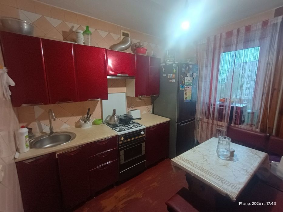 Продам 2-хкомнатну квартиру район центрального рынка
