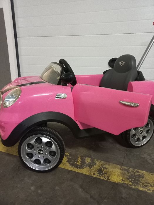 Mini Cooper Rosa (Não Eletrico e em excelente estado)