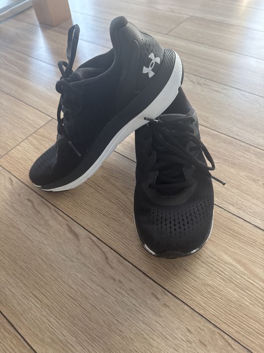 Buty sportowe Under Armour 37.5