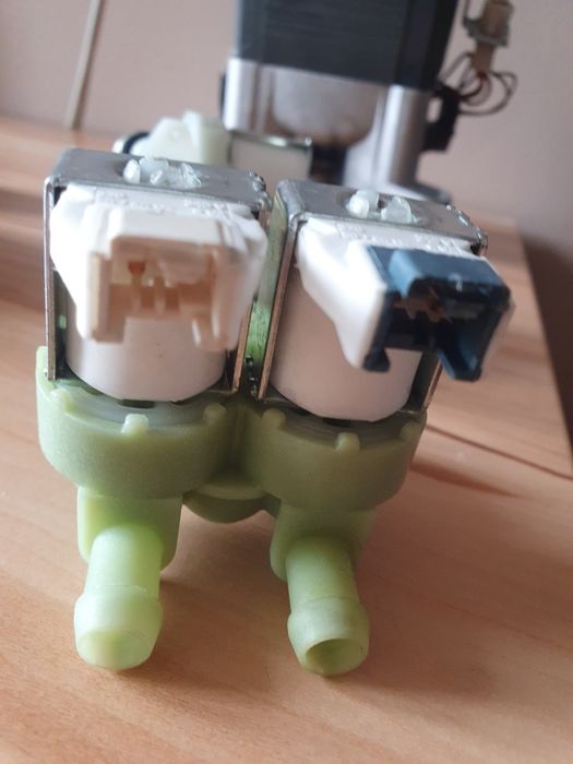 Elektrozawór do pralek Candy Hoover Baumatic